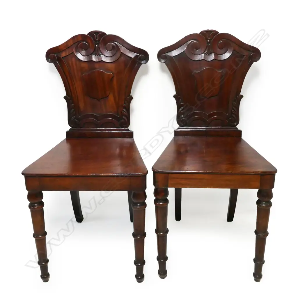 A pair of Victorian mahogany shield back hall chairs, Image 1++