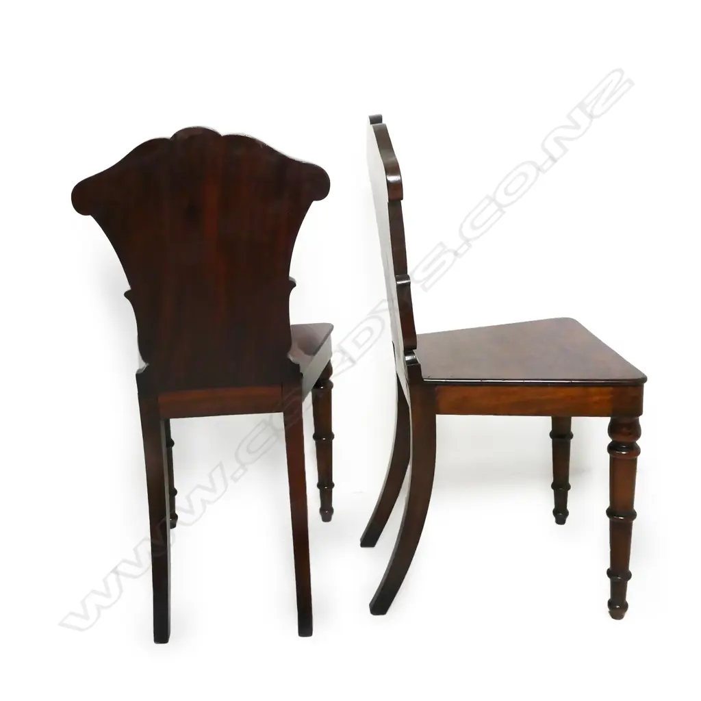 A pair of Victorian mahogany shield back hall chairs, Image 1++