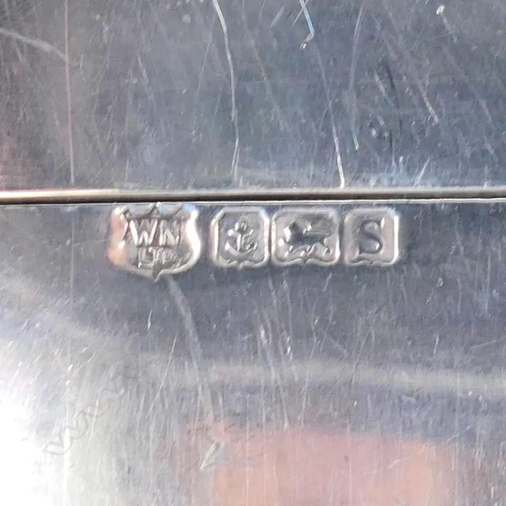 A sterling silver hip flask with presentation inscription to 'Major Stowe NZMC*, Image 1++