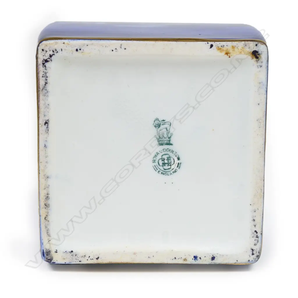 A Royal Doulton Blue Children squared vase, Image 1++