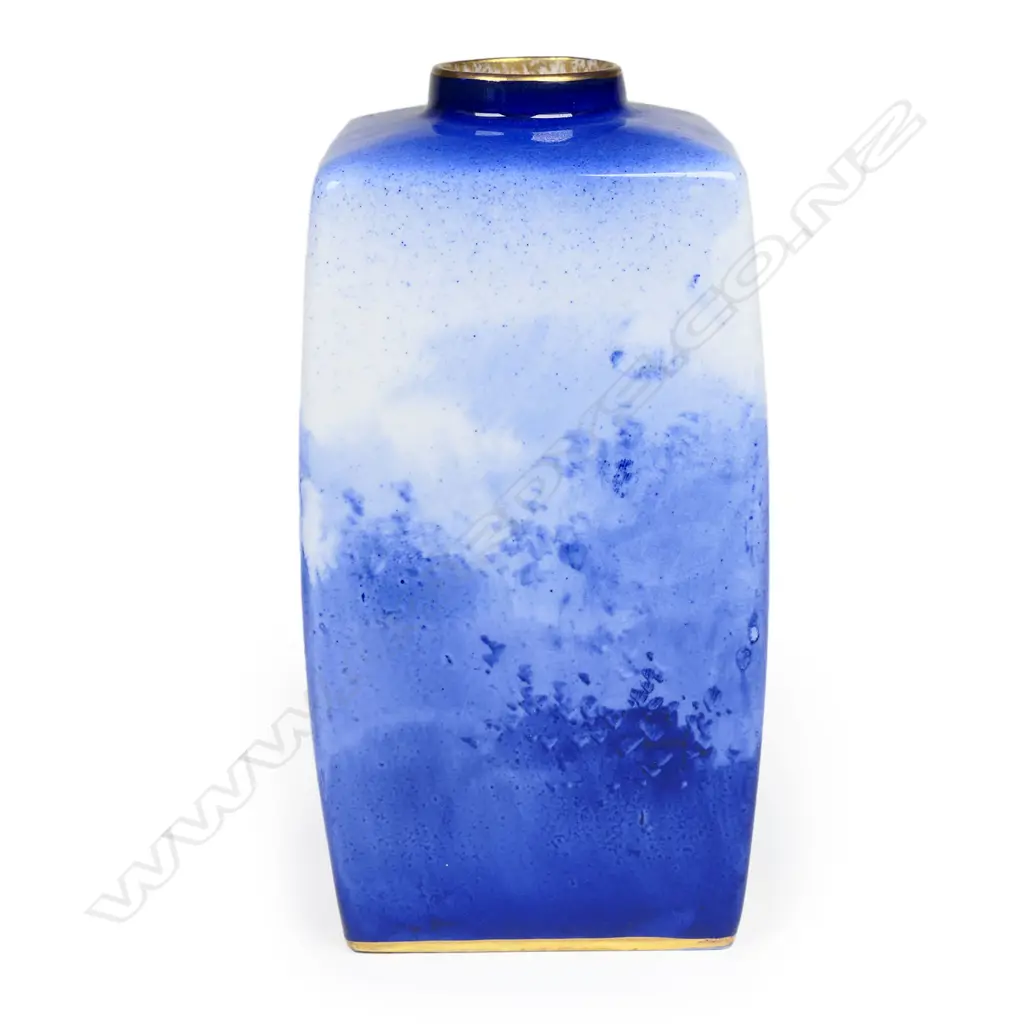 A Royal Doulton Blue Children squared vase, Image 1++