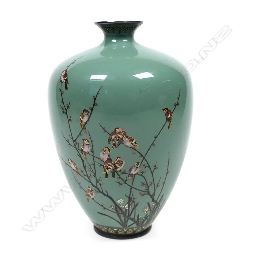 A c.1900 fine Japanese cloisonne small vase, Image 1++