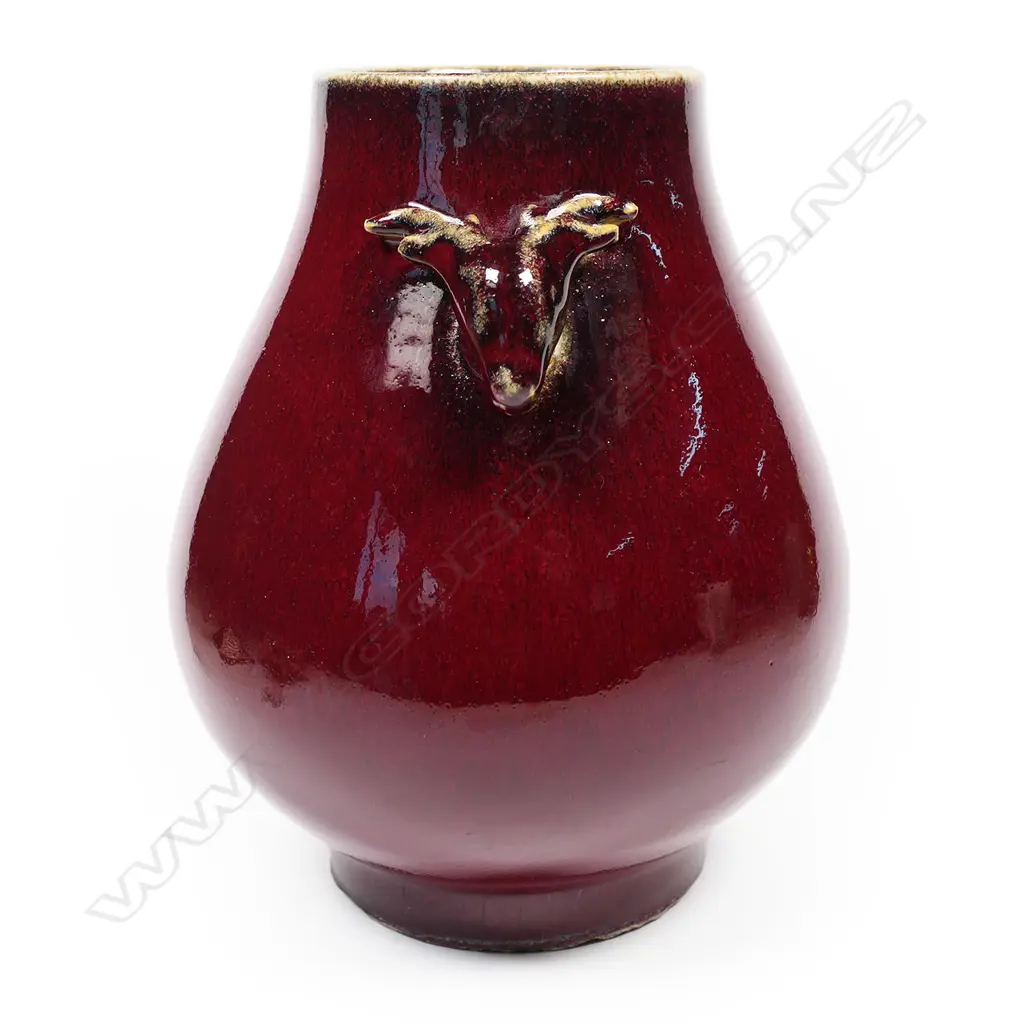 A quality Chinese sang de boeuf glaze porcelain Hu arrow vase, Image 1++