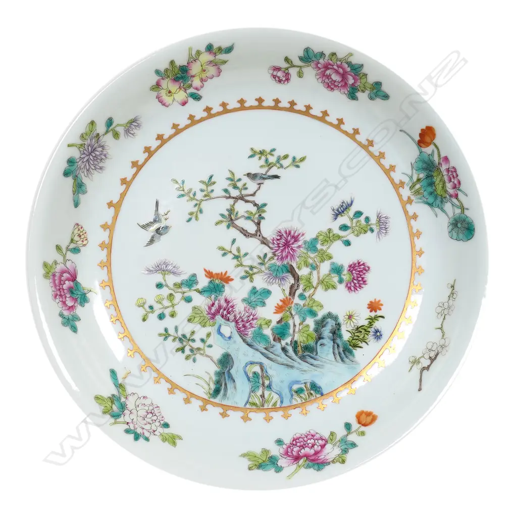 A quality Chinese porcelain famille rose dish, Image 1++