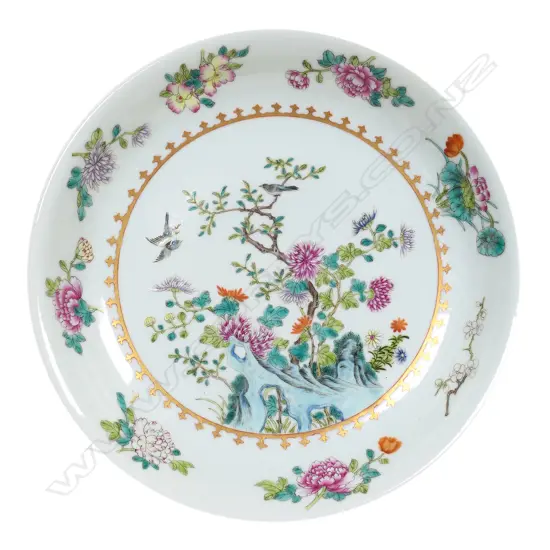 A quality Chinese porcelain famille rose dish,