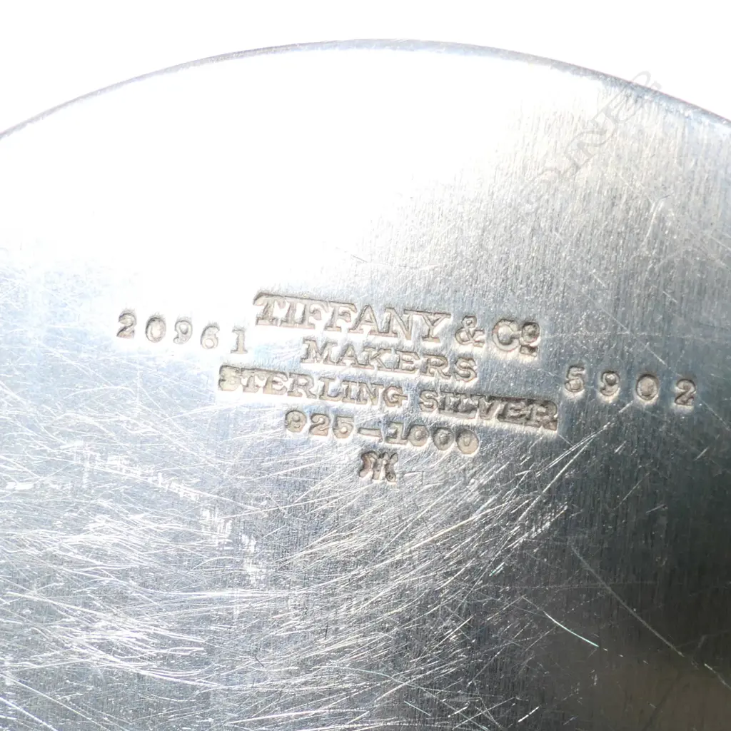 A Tiffany & Co silver dressing set, Image 1++