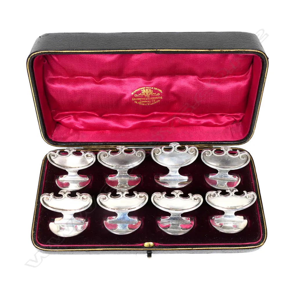 A quality set of eight boxed Edwardian silver name place holders, Image 1++