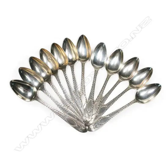 Twelve Victorian Irish silver teaspoons,