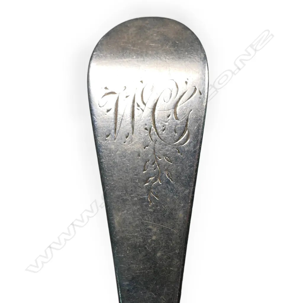 A George III silver sauce ladle, Image 1++