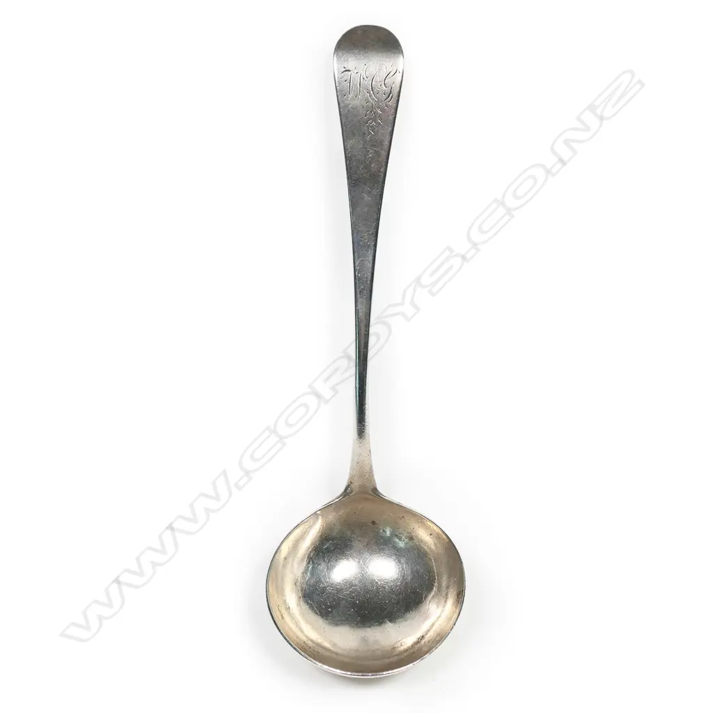 A George III silver sauce ladle, Image 1++