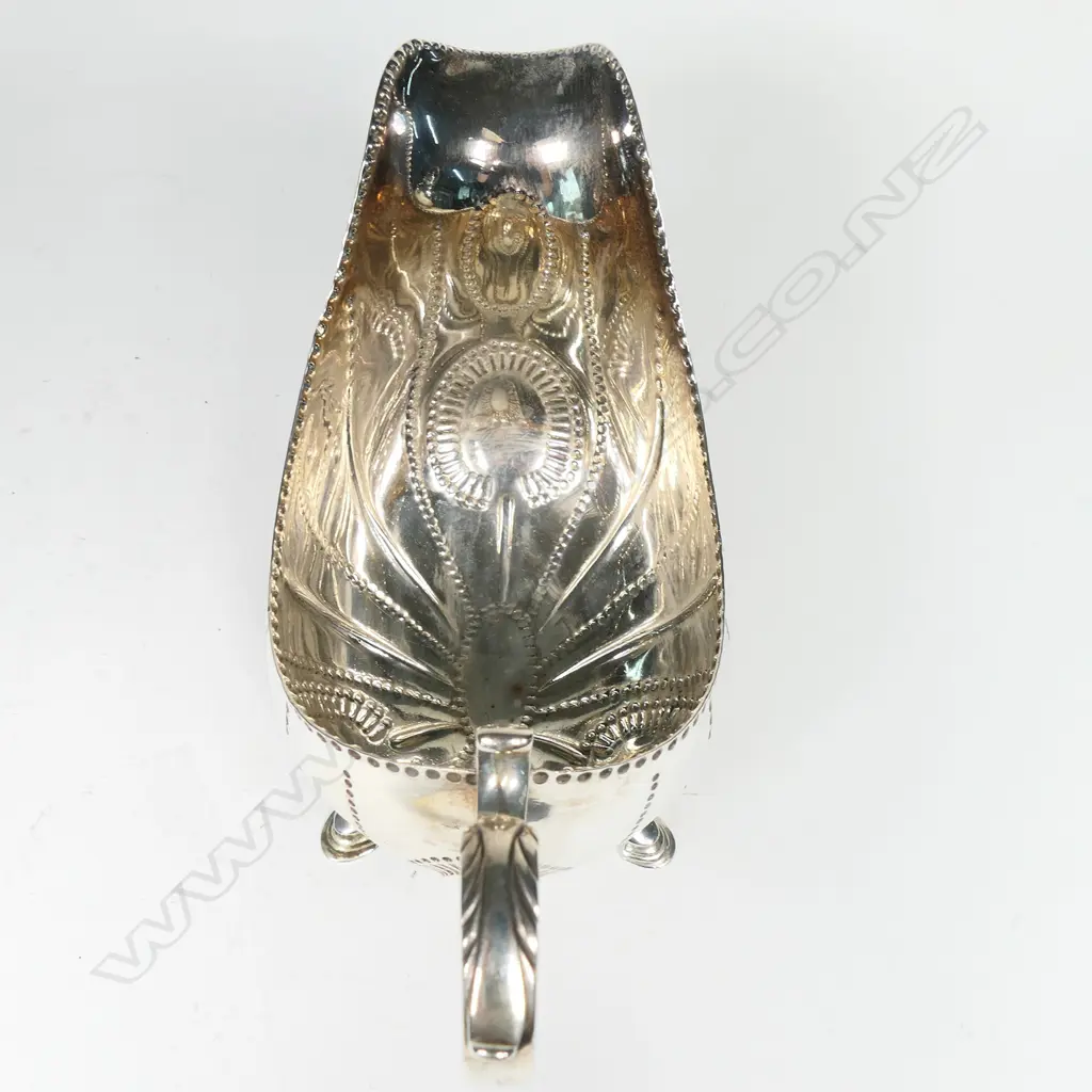 An Edwardian silver sauce boat, in early Georgian style, Image 1++