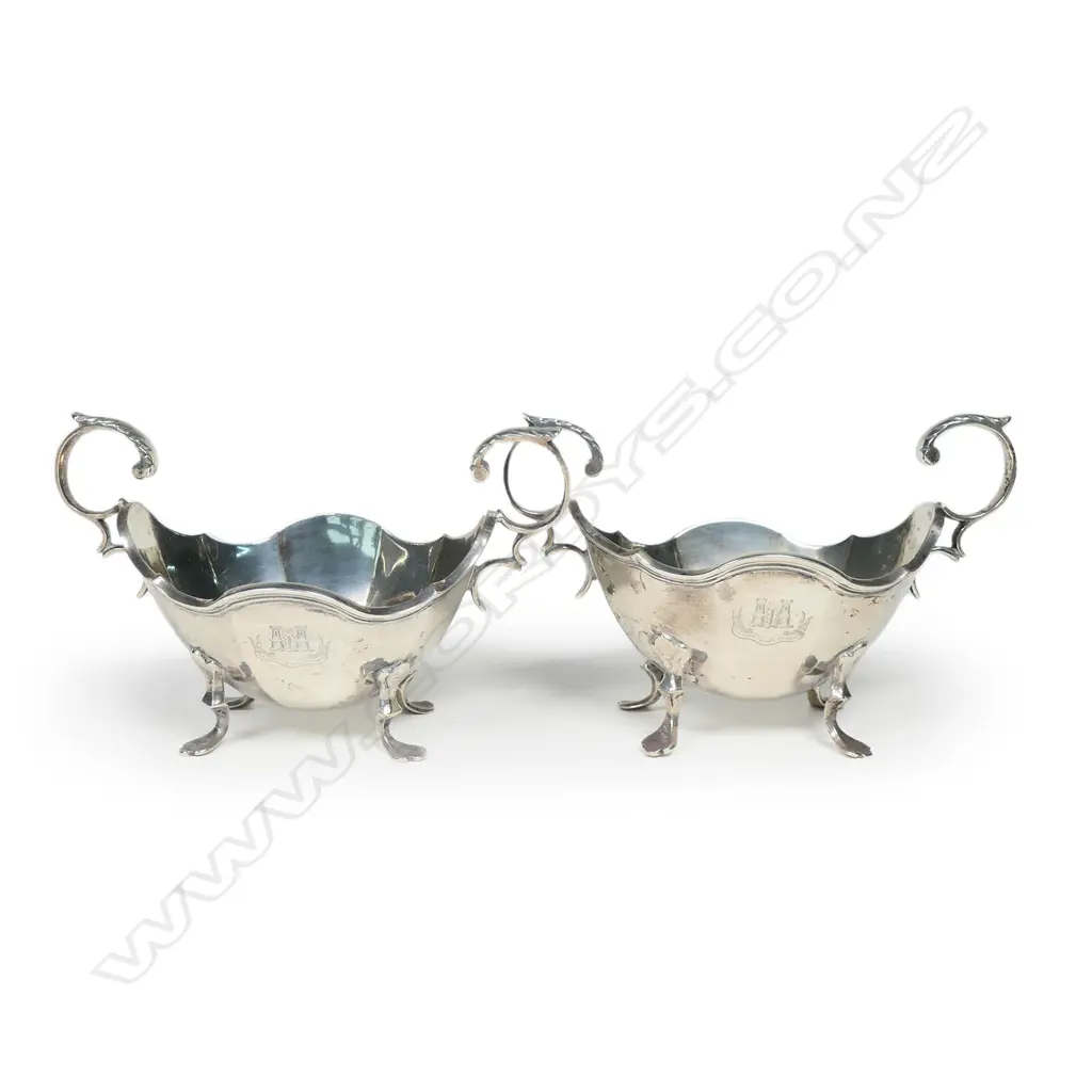A pair of Victorian Scottish silver salts Image 1++