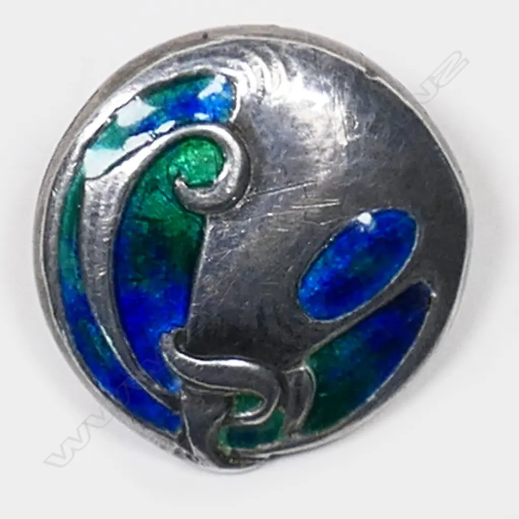 A rare set of six Cymric silver buttons by Archibald Knox for Liberty & Co., Image 1++