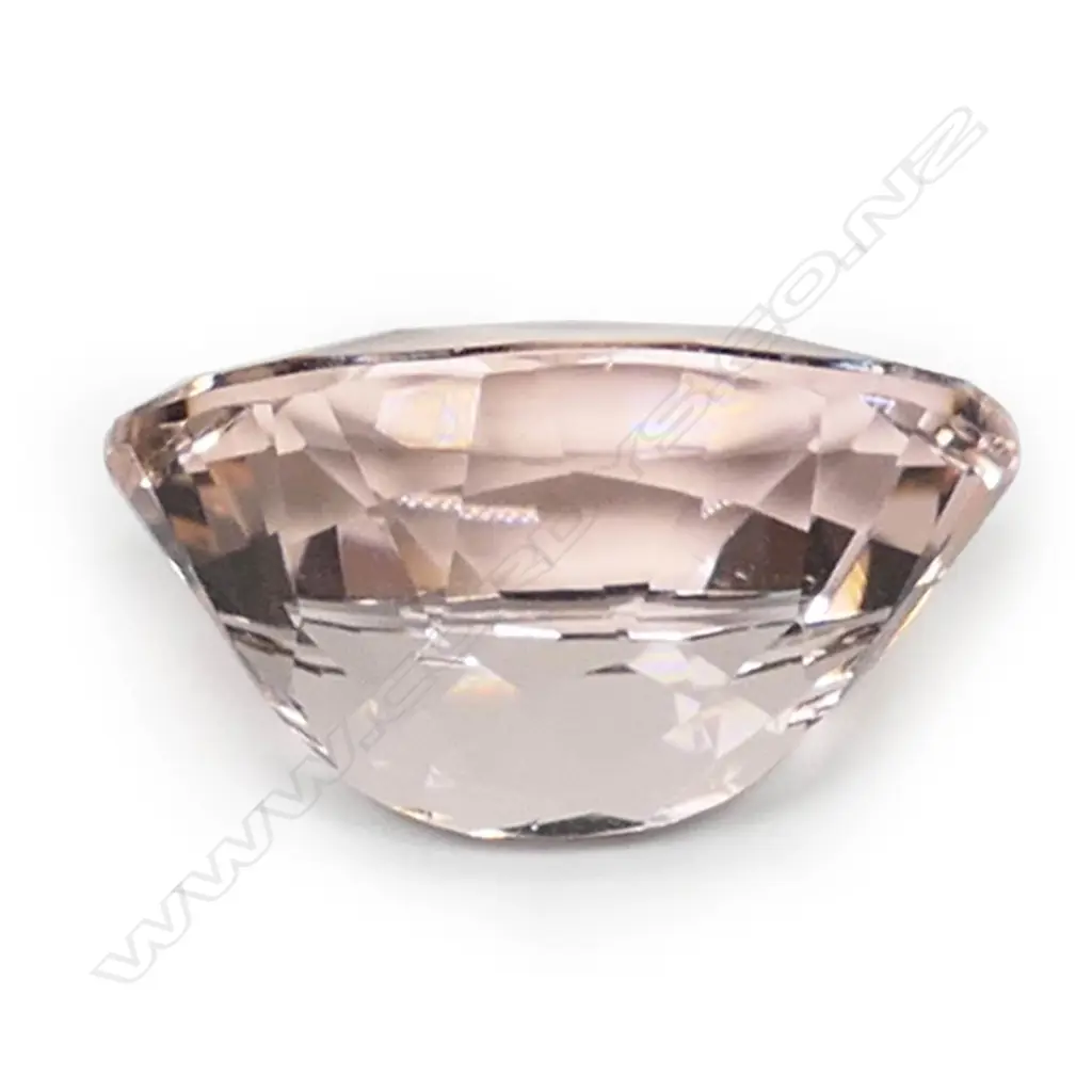 An oval facet cut 11.31ct morganite gemstone, Image 1++