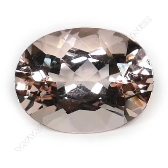 An oval facet cut 11.31ct morganite gemstone,