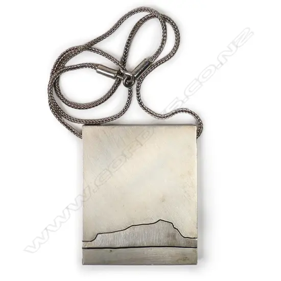 A vintage Jens Hansen (Nelson, NZ) silver pendant on chain,