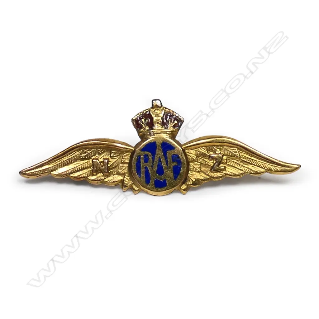 A9ct gold NZ-RAF sweetheart wings brooch, Image 1++