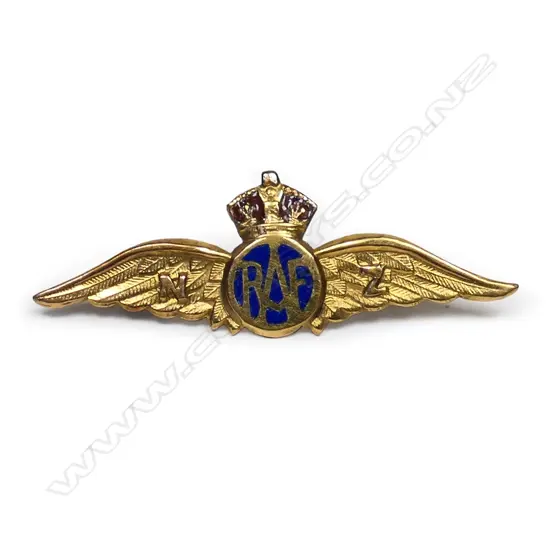 A9ct gold NZ-RAF sweetheart wings brooch,