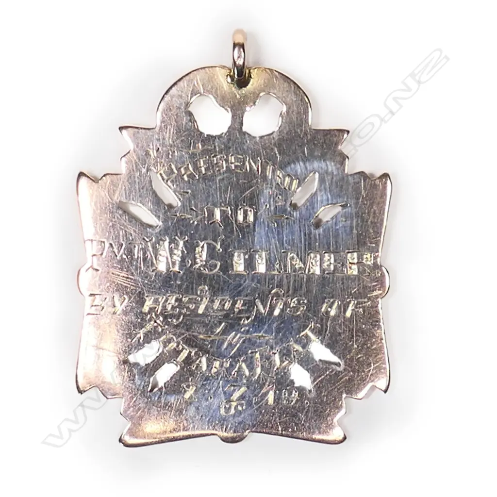 A NZ WWI 9ct rose gold returnee’s fob, Image 1++