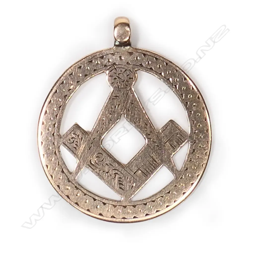 A NZ 9ct rose gold Masonic fob, Image 1++
