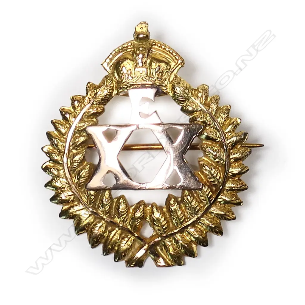 A 9ct gold WWI NZ 20th E (1st Battalion)  reinforcement sweetheart badge, Image 1++