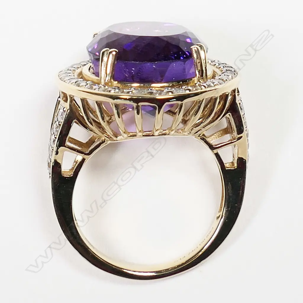A 14ct gold, amethyst and diamond cocktail ring, Image 1++