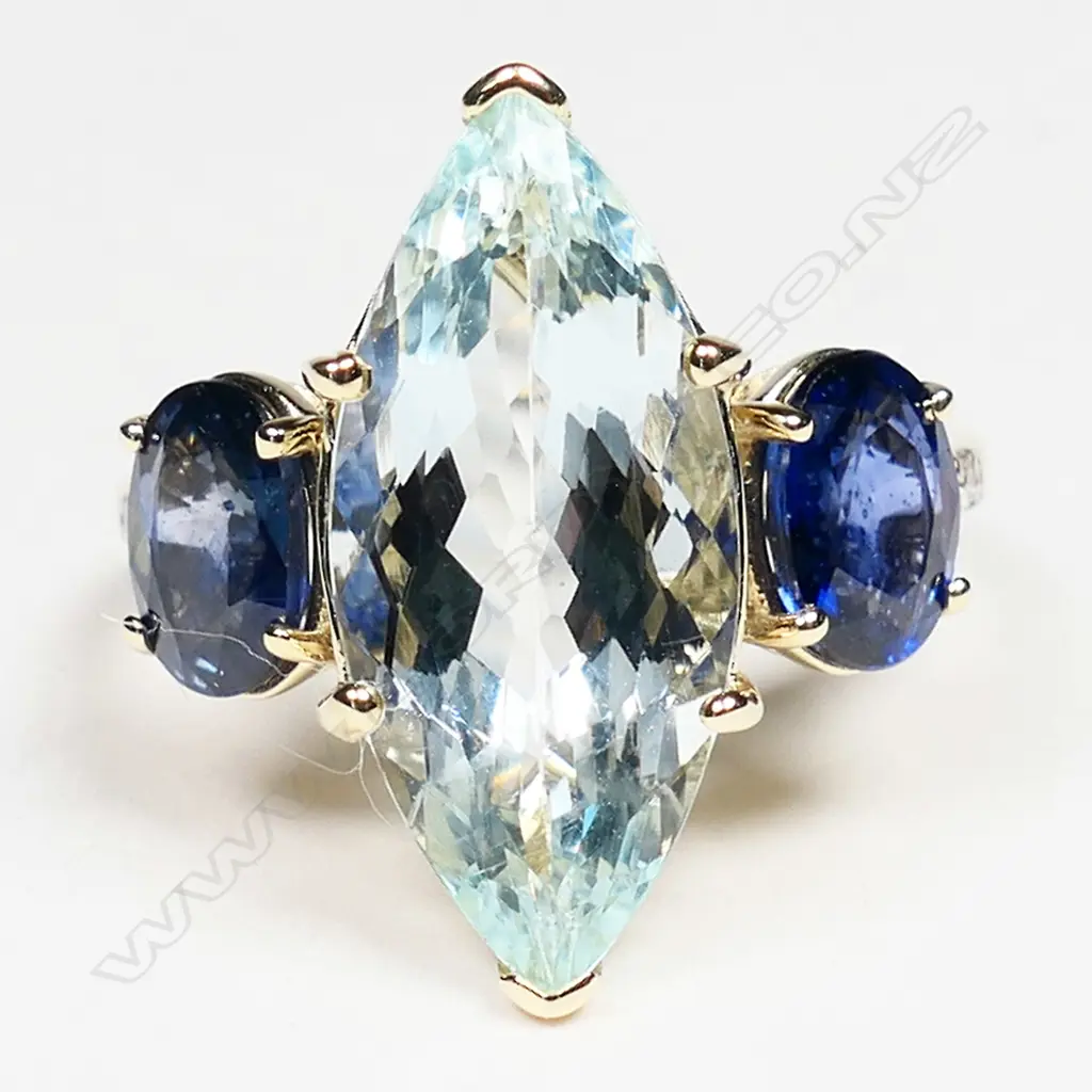 A 14ct gold, aquamarine, sapphire and diamond Art Deco style ring, Image 1++