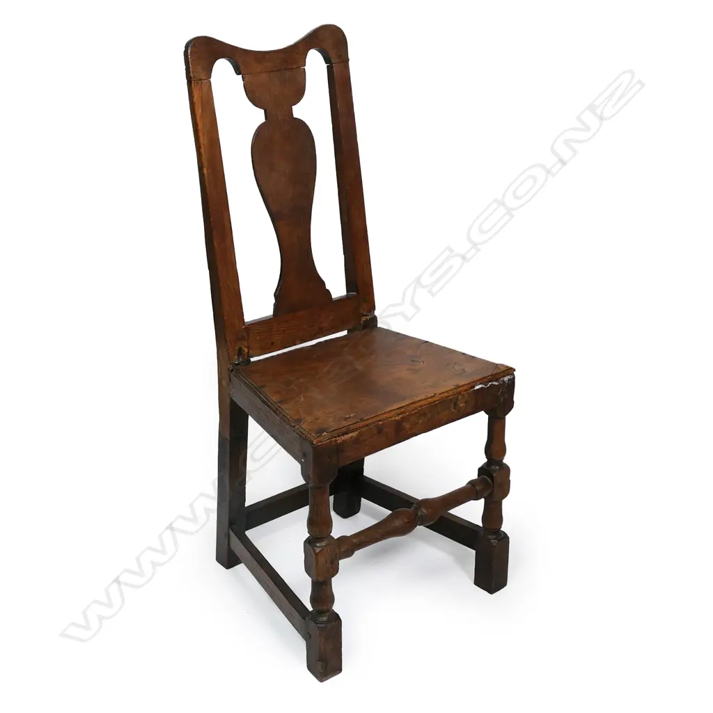A George III  oak country hall chair, Image 1++