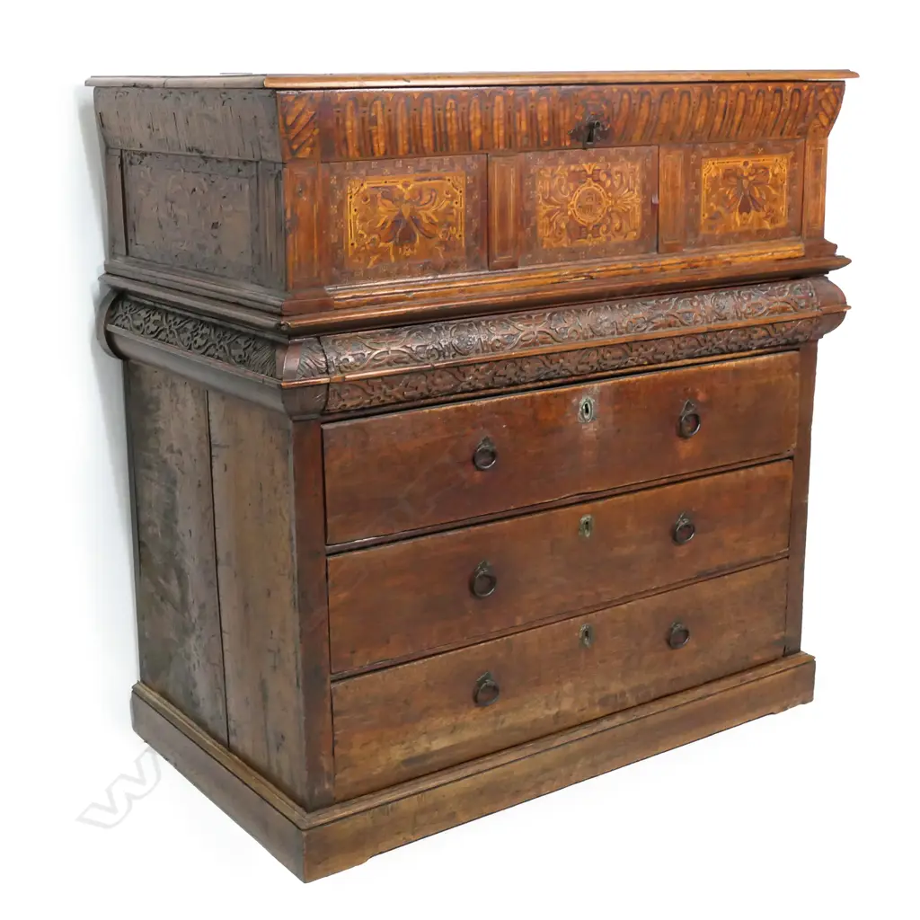 An uncommon early 19thC French country chest, Image 1++