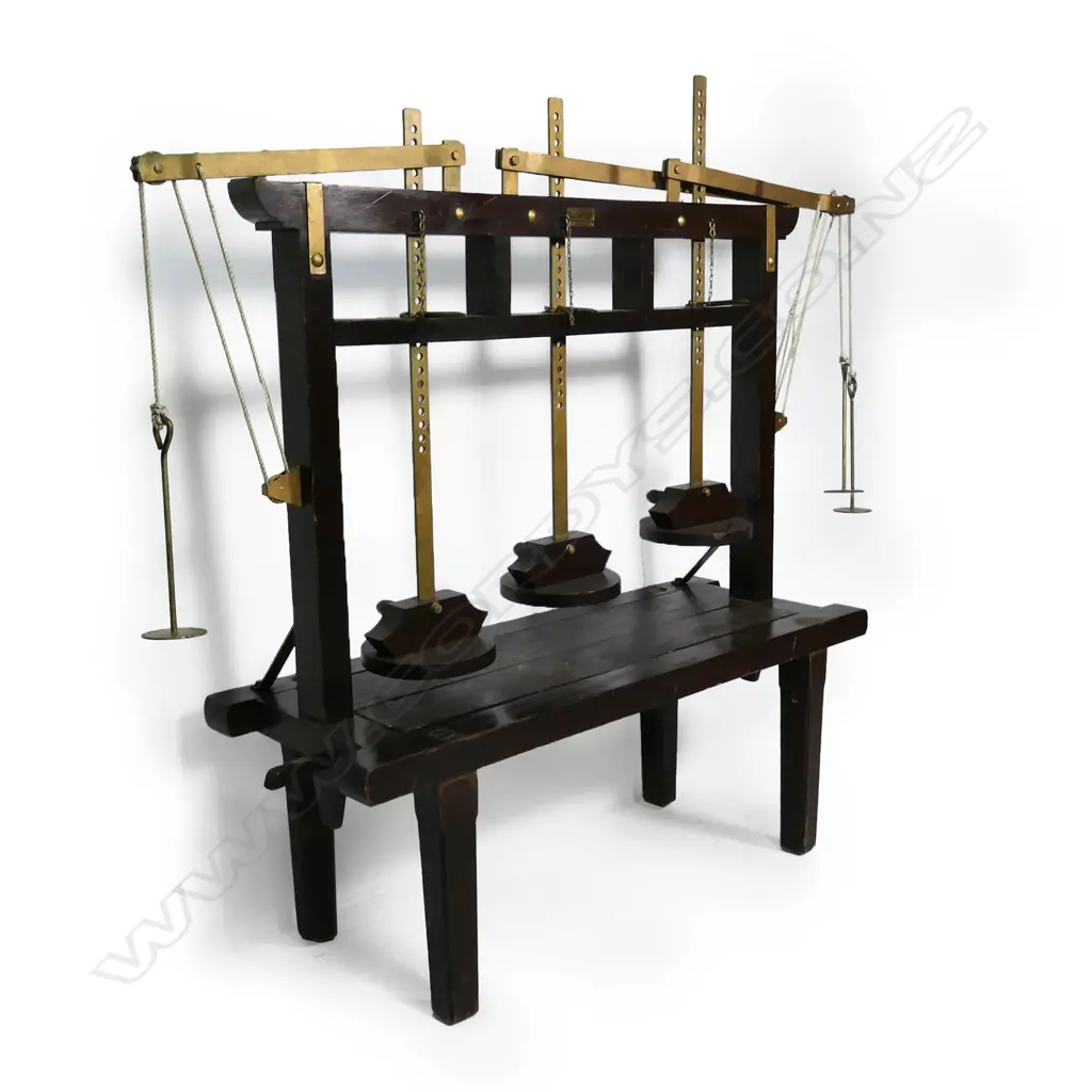 A vintage large wood and brass Dutch triple lever cheese press, Image 1++