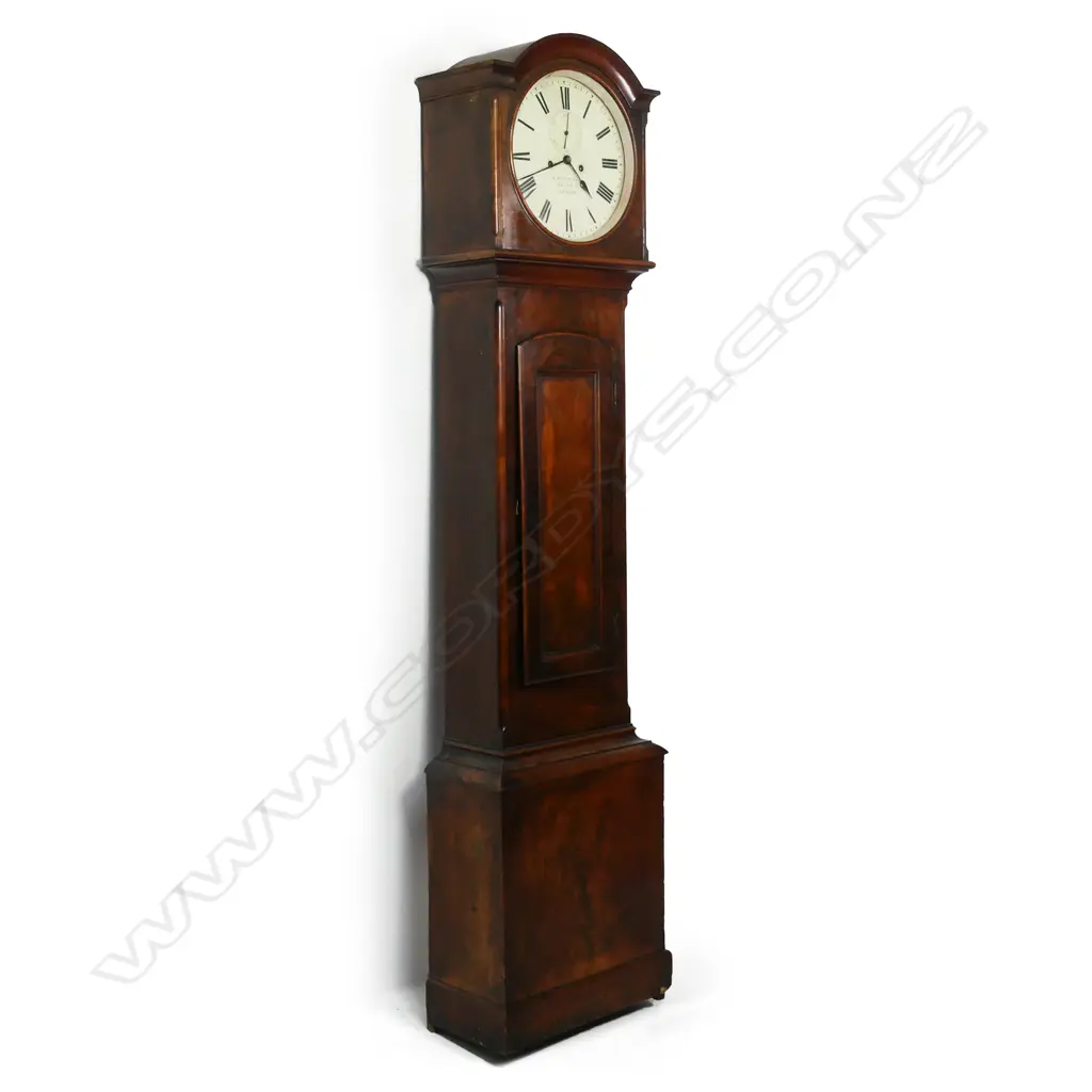 An early 19thC mahogany Irish long case clock, Image 1++