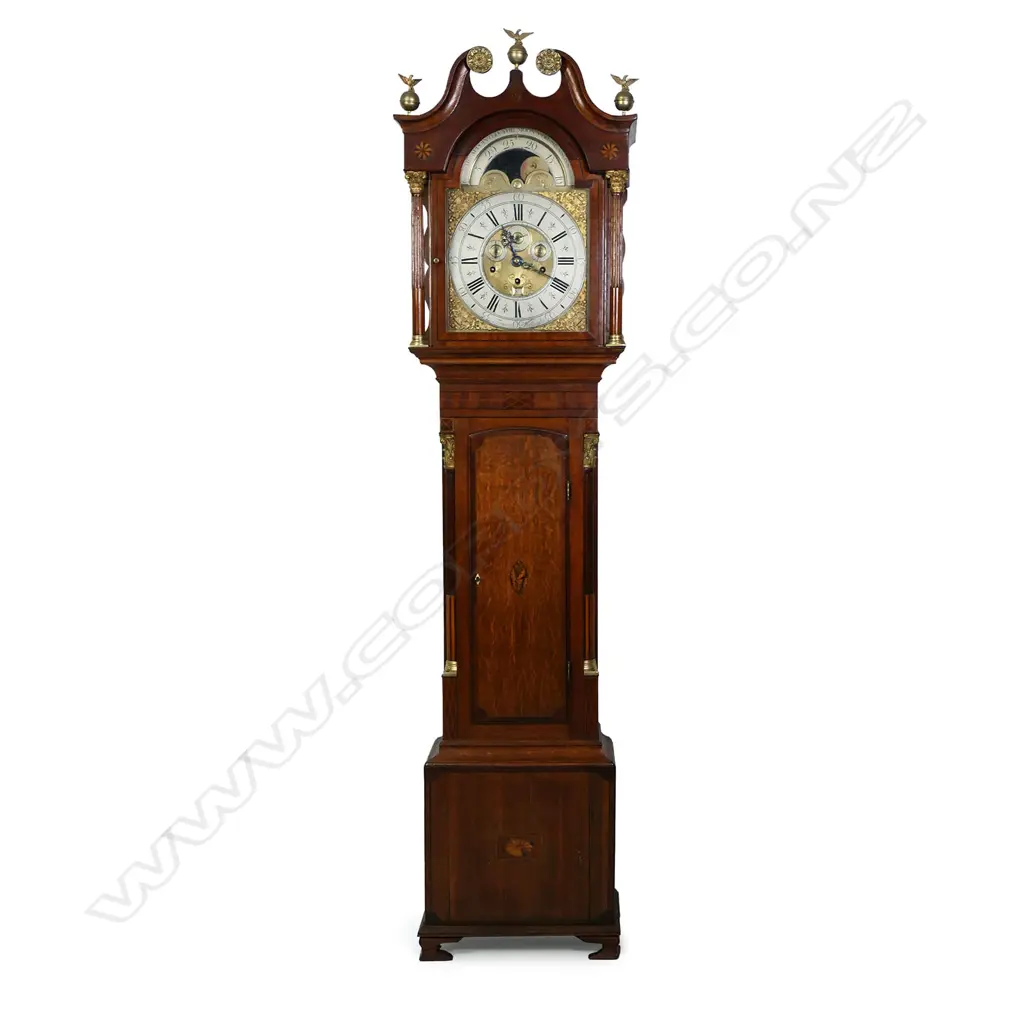 An 18thC oak long case clock, Image 1++