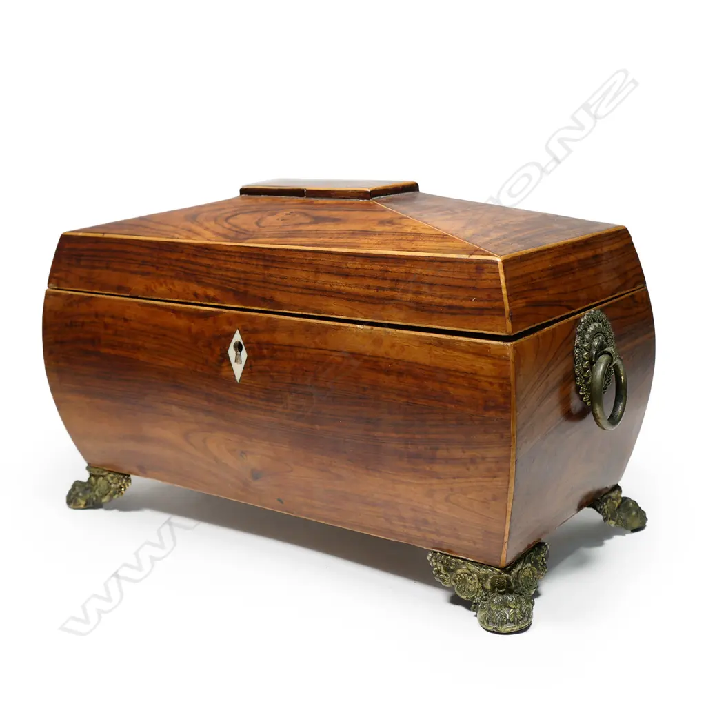A Victorian rosewood tea caddy, Image 1++