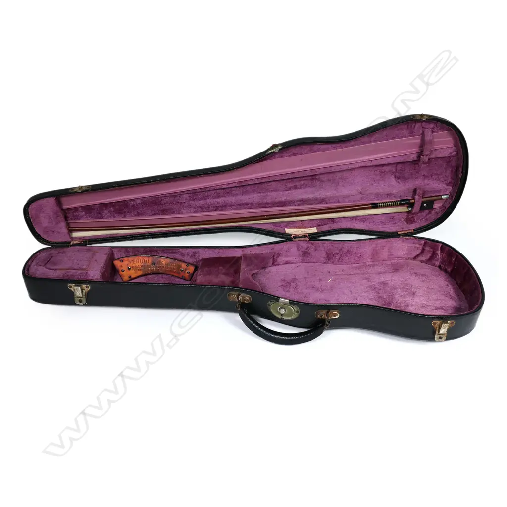 An 18thC German violin, of the Kloz School Image 1++