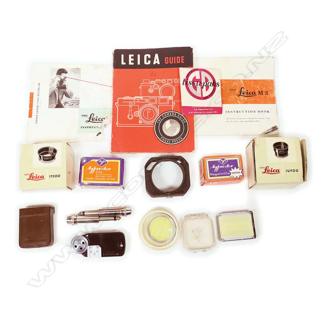 A Leica M3 1957 camera with lenses, Image 1++