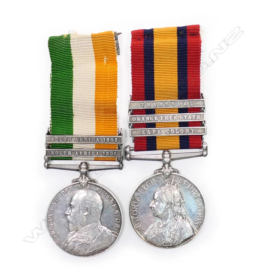 A pair, Queen's and King's South Africa medals with clasps and ribbons, Image 1++