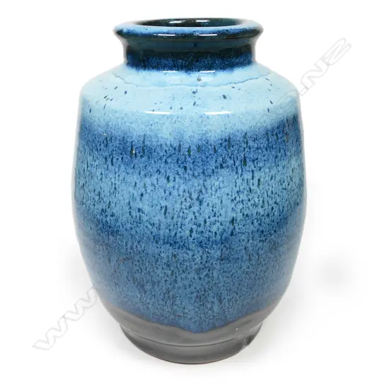 Peter Stichbury chun glazed vase,