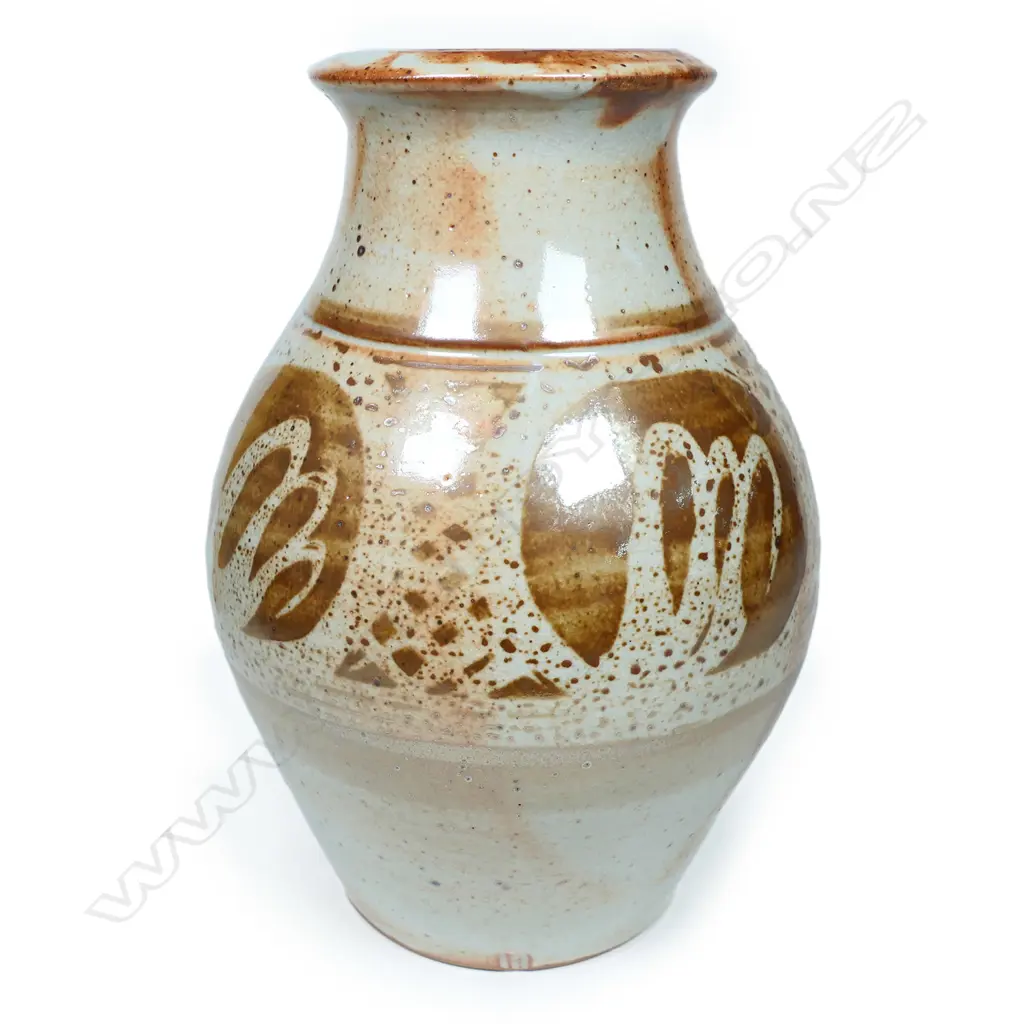 Peter Stichbury wax resist shino glazed vase, Image 1++