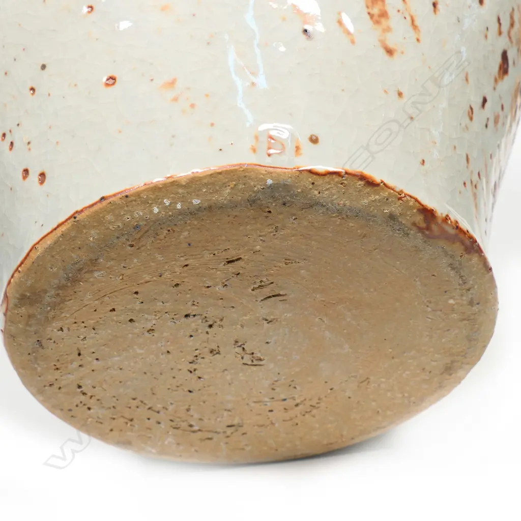 Peter Stichbury large shino glazed vase, Image 1++