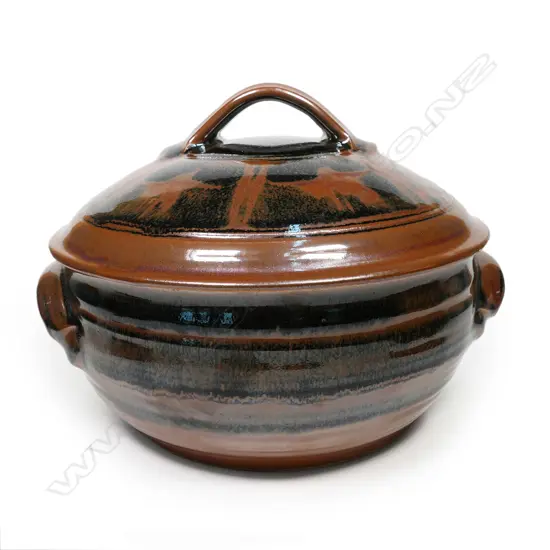 Peter Stichbury lidded casserole,