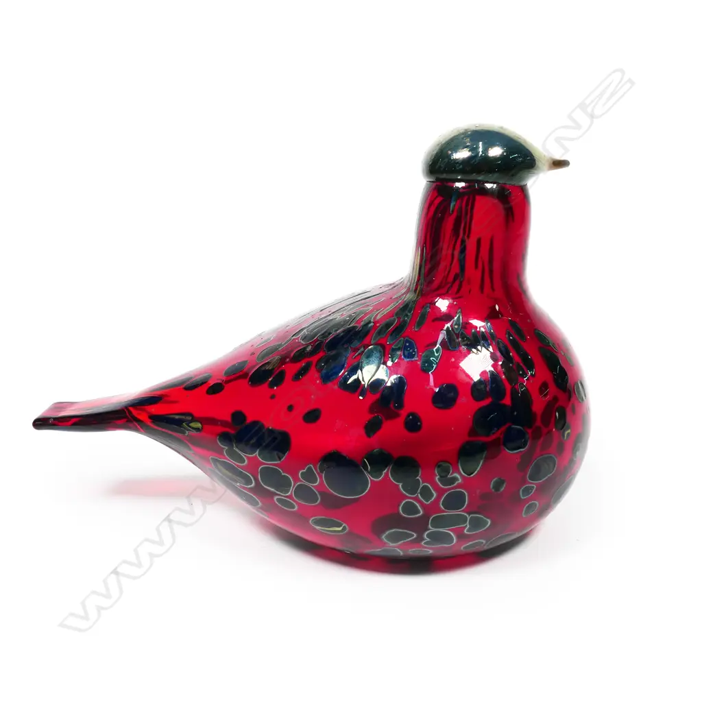 A glass 'Ruby Bird' by Oiva Toikka for iittala, Image 1++