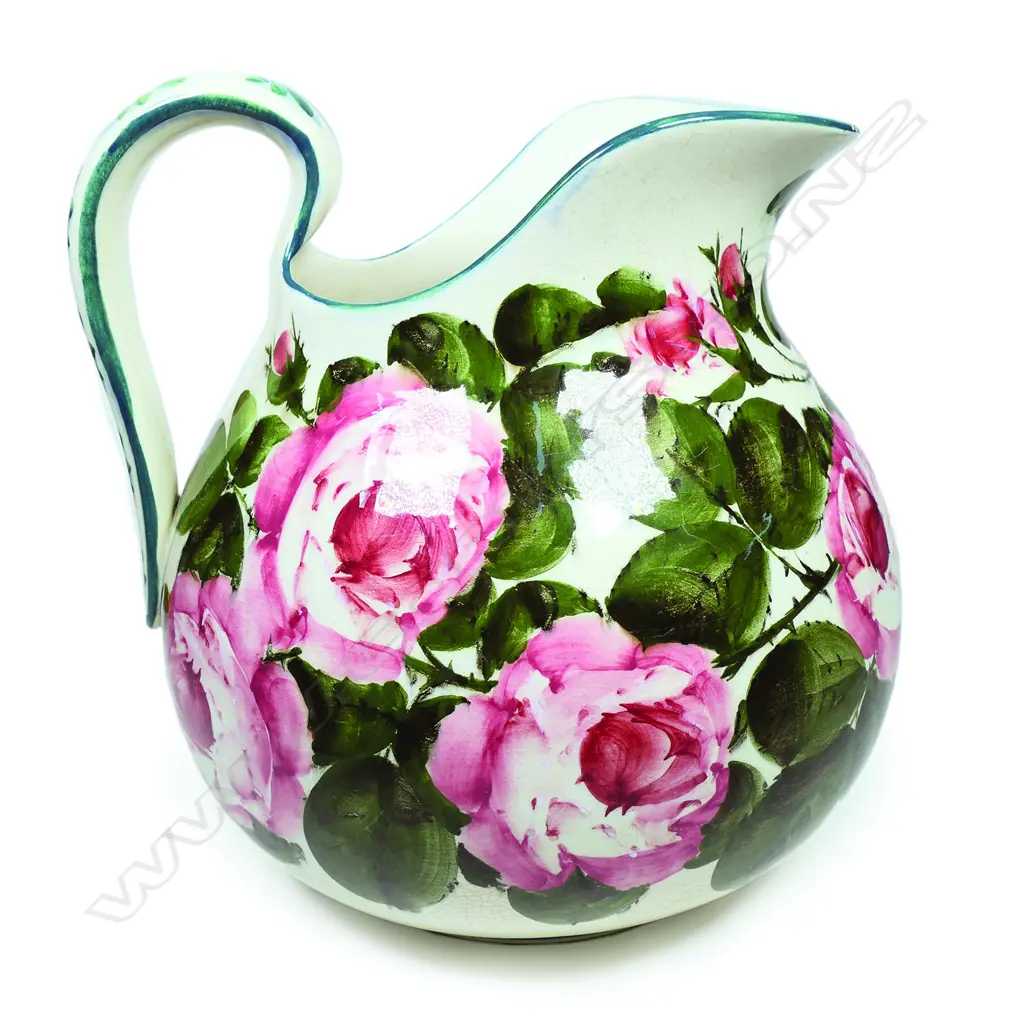 A large Wemyss pottery jug, Image 1++