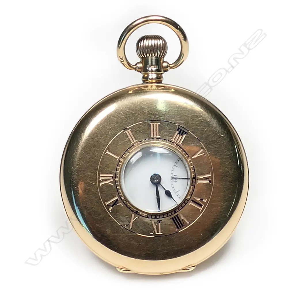 An early 20thC 9ct rose gold gent's half hunter pocket watch, Image 1++