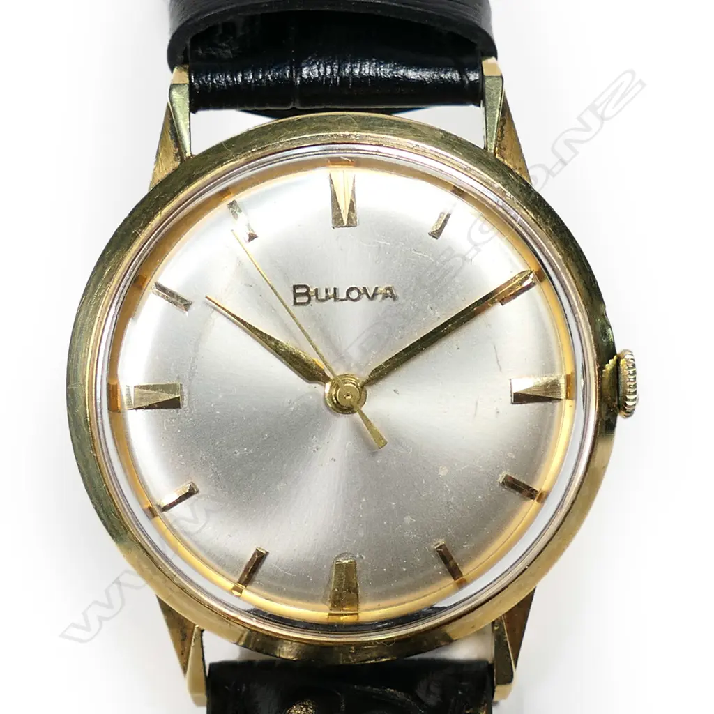 A c.1970 18ct yellow gold Bulova gent's wristwatch, Image 1++
