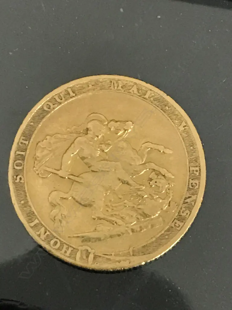 An 1820 full gold sovereign, (early king), Image 1++