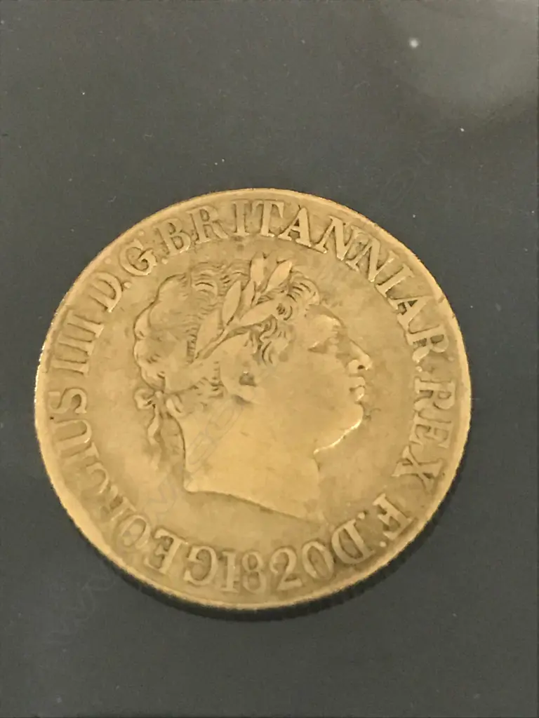 An 1820 full gold sovereign, (early king), Image 1++