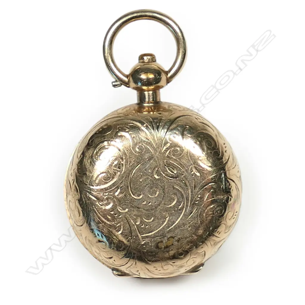 A c.1900 Dennison gold plate sovereign case, scroll engraved, push-button release, sprung interior. Image 1++