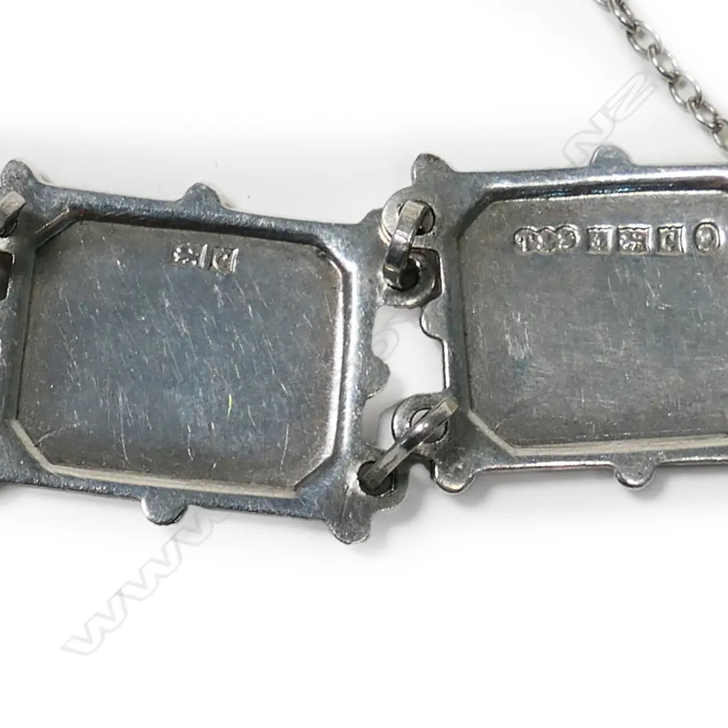A 1950's silver and enamelled United Kingdom emblematic bracelet, Image 1++