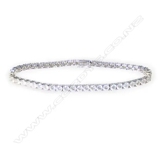 A 14ct white gold and diamond tennis bracelet,