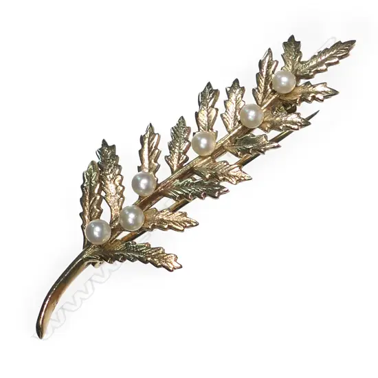 A 9ct yellow gold & seed pearl fern leaf brooch,